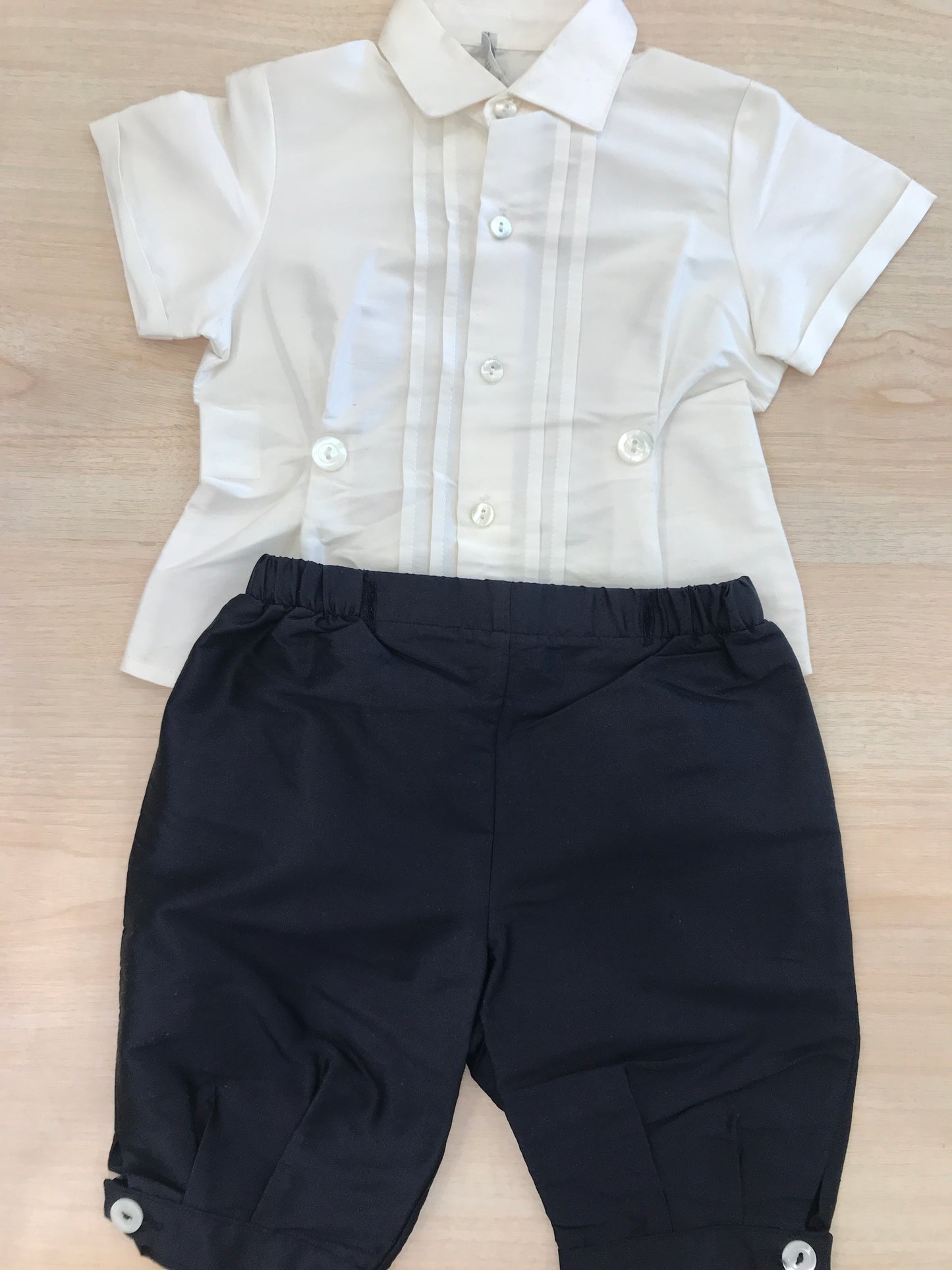 Completo Colibrì camicia mezza manica con pieghe avorio con pantalone a sbuffo blu
