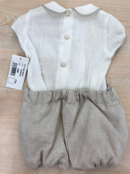 Pagliaccetto Martin Aranda in lino camicia mezza manica con ricamo centrale con profilo tortora con pantalone corto tortora