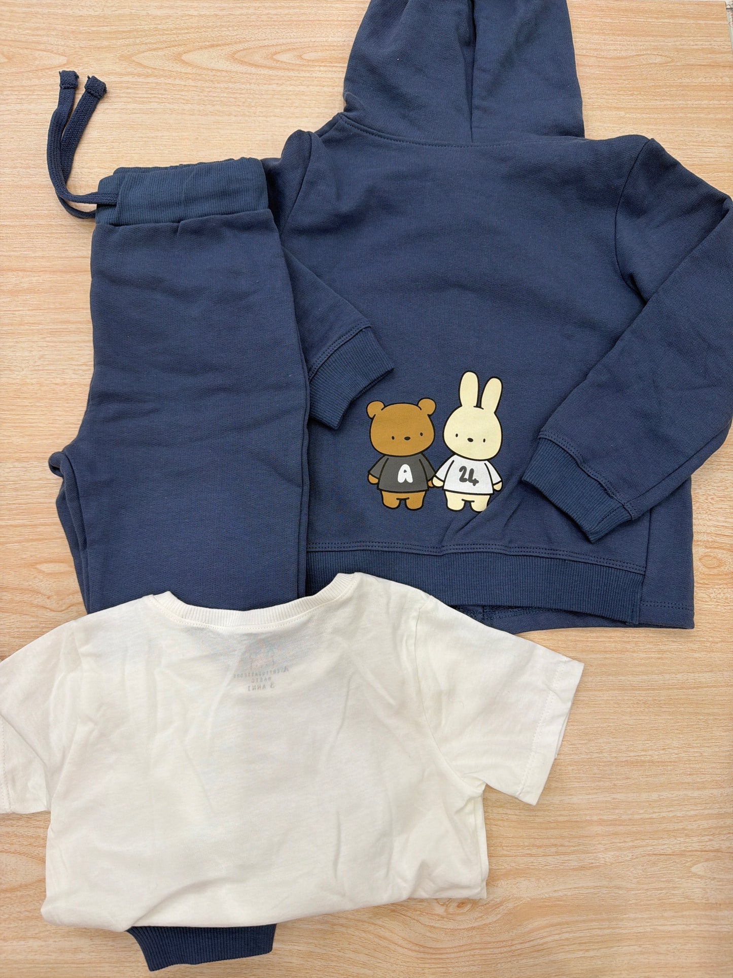 Tuta AVentiQuattrore in cotone avio tre pezzi t-shirt felpina e pantalone lungo con sacca abbinata decorato da orsetti