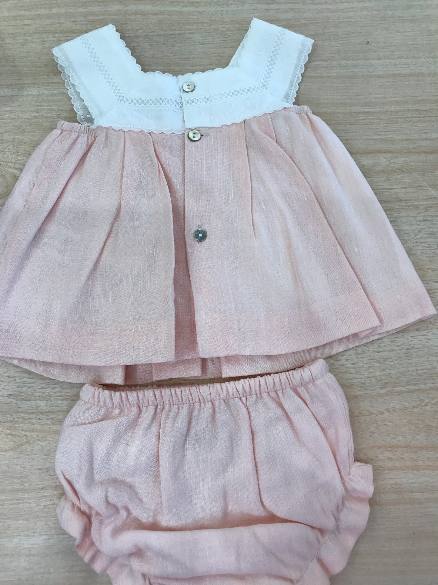 Completo Martin Aranda in cotone abitino smanicato con smerlo e culotte