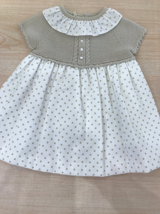 Abito PCS con corpetto in filo tortora con rusche e pois con gonna bianca con pois tortora