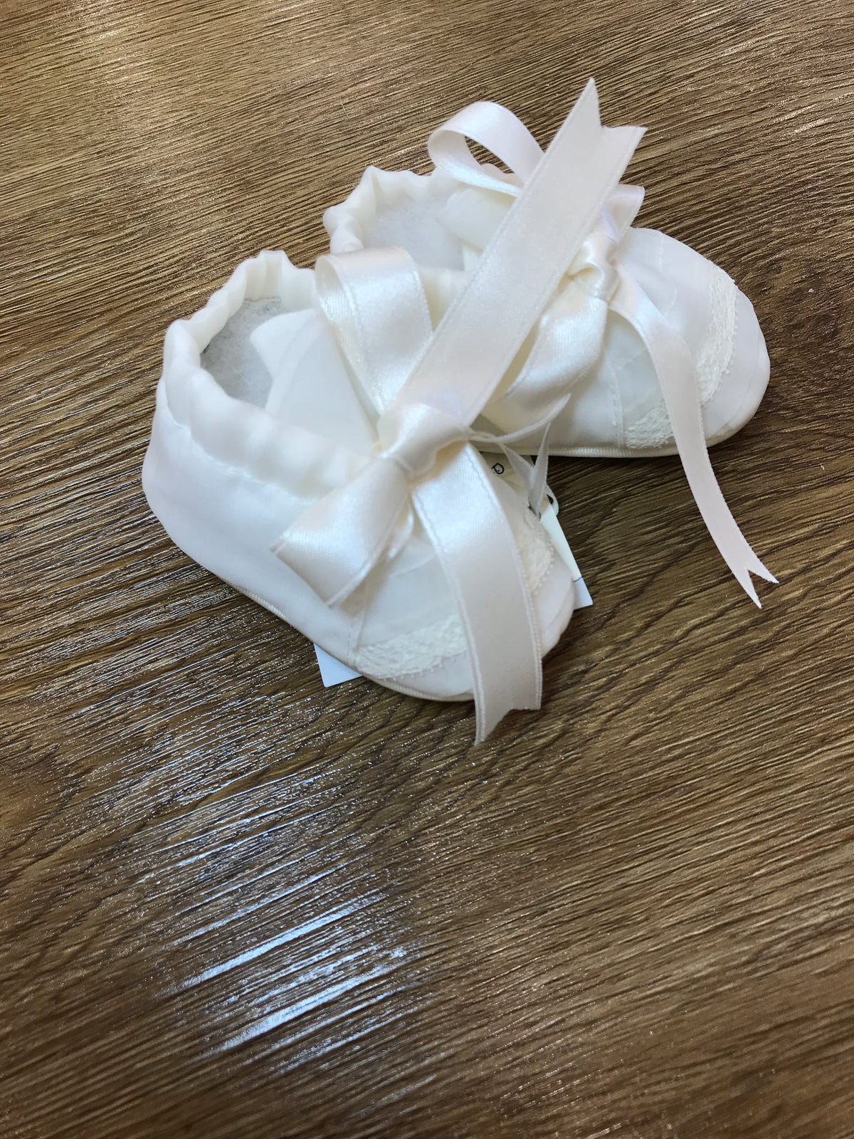 Scarpe Piccola Giuggiola in organza in seta con applicazione di valancienne