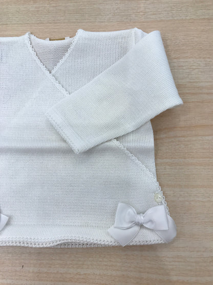 Cardigan Baby Lord in filo bianco ad incrocio con fiocchetti