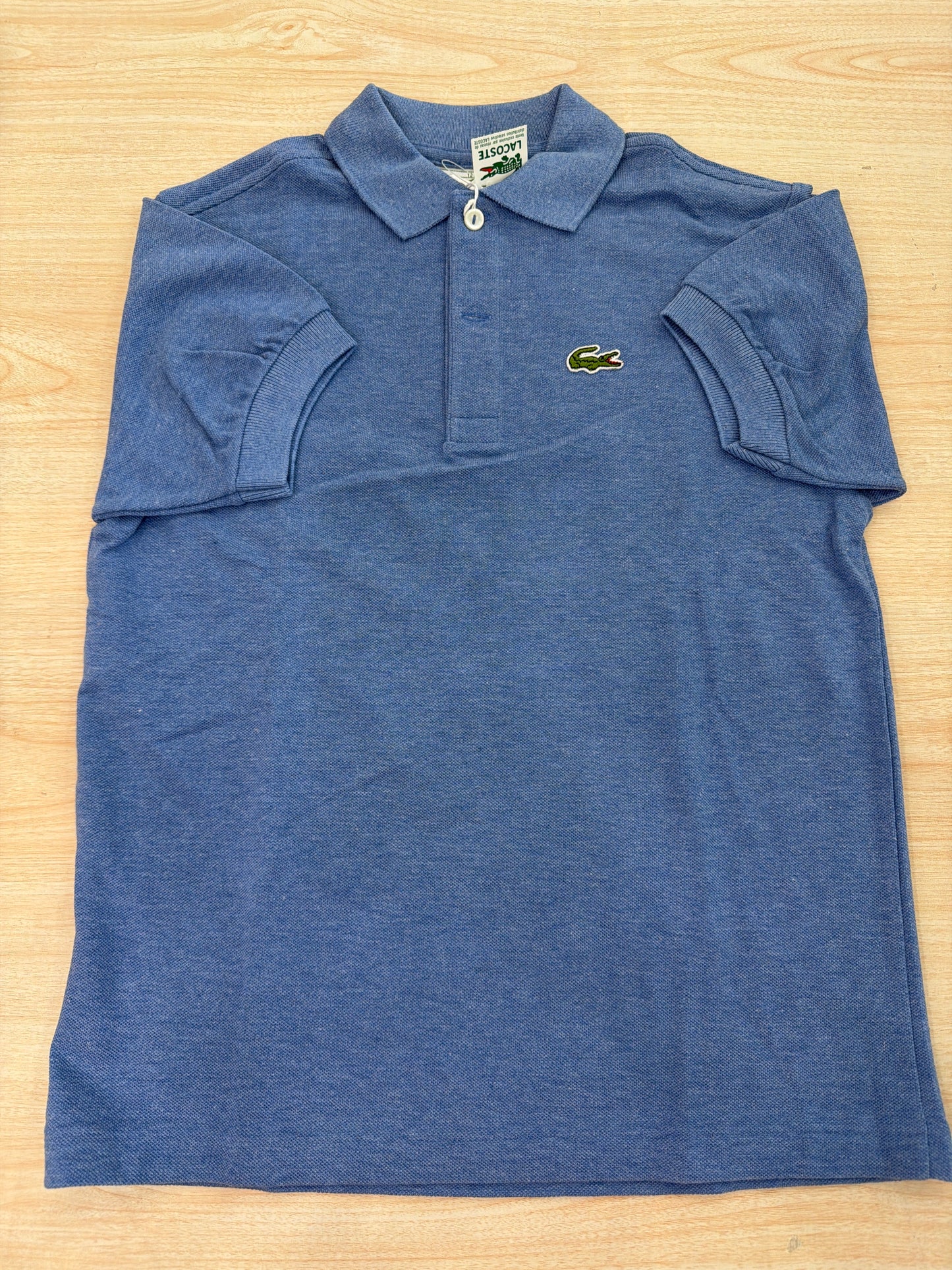 Polo Lacoste in cotone mezza manica con bottoncini e logo ricamato lateralmente unisex