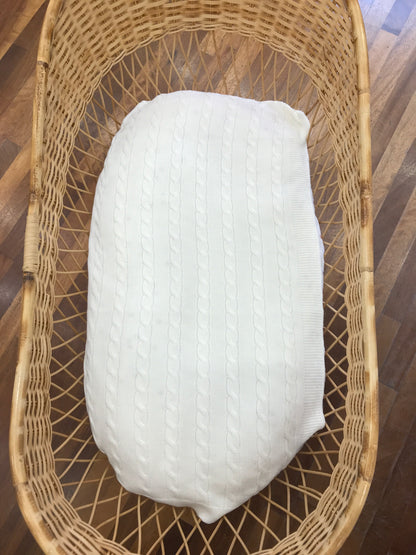Coperta Nannafrufru in lana con lavorazione di trecce su tutt'essa