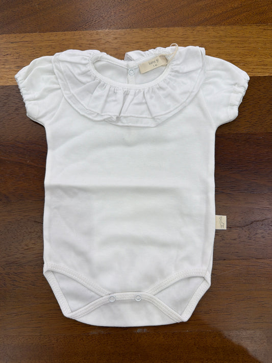 Body Baby Gi in cotone mezza manica con collo con rusche bianca