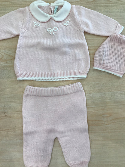 Tutina Bebè di Almy in filo due pezzi manica lunga gamba lunga con piccoli fiocchetti in rilievo bianchi
