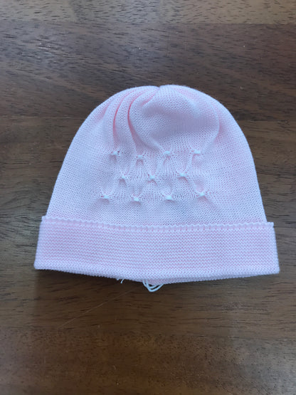 Cappello Baby Lord in filo rosa con risvolto con lavorazione di punto smock in bianco
