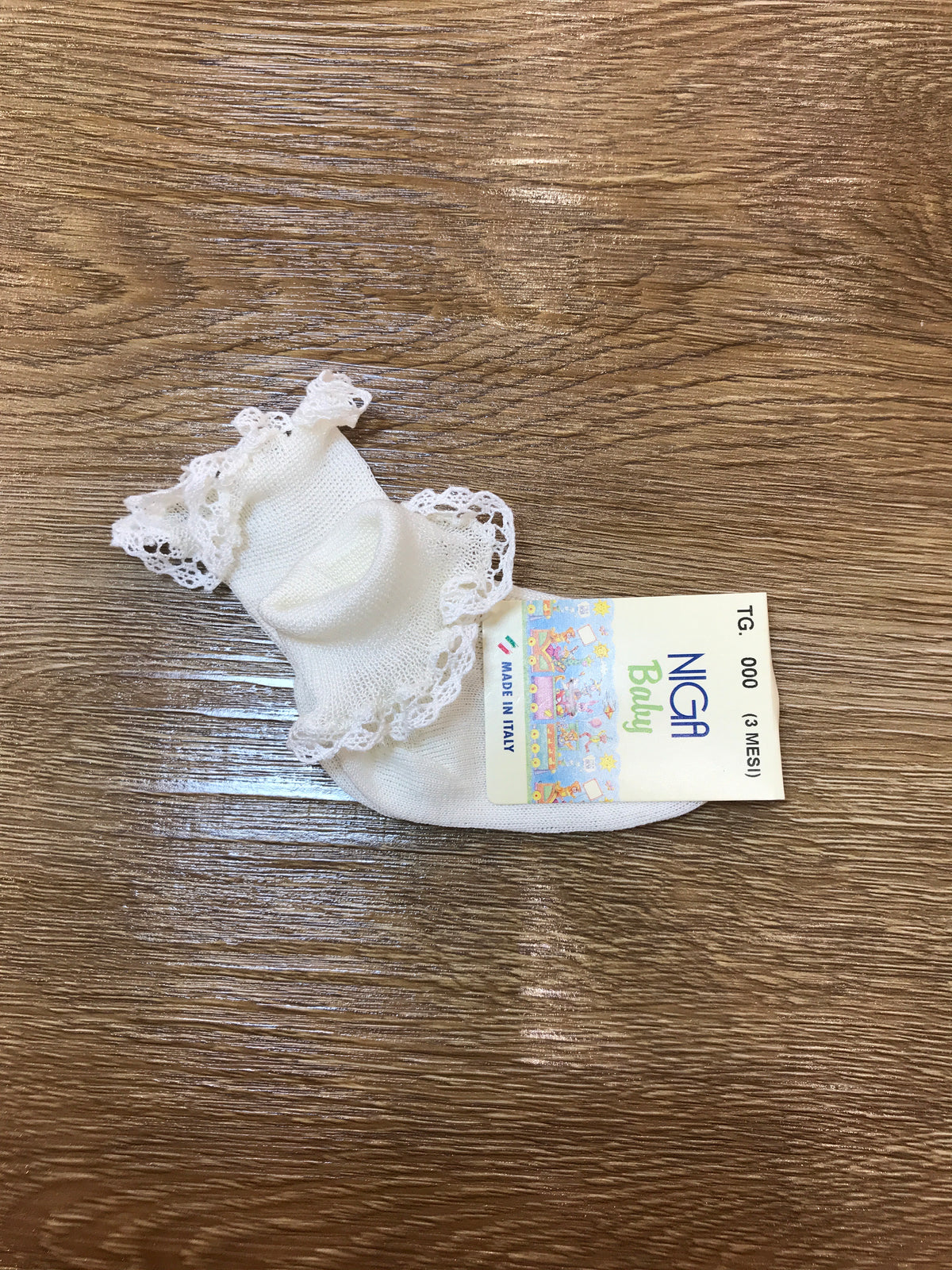 Calzini Niga in filo panna con rusche al bordo dal colore panna