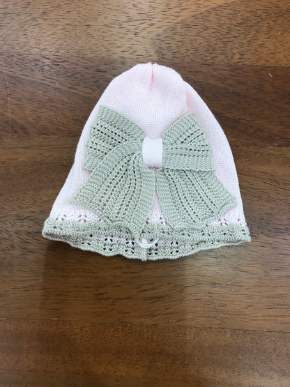 Cappello Bebè di Almy in filo rosa con fiocco tortora centrale