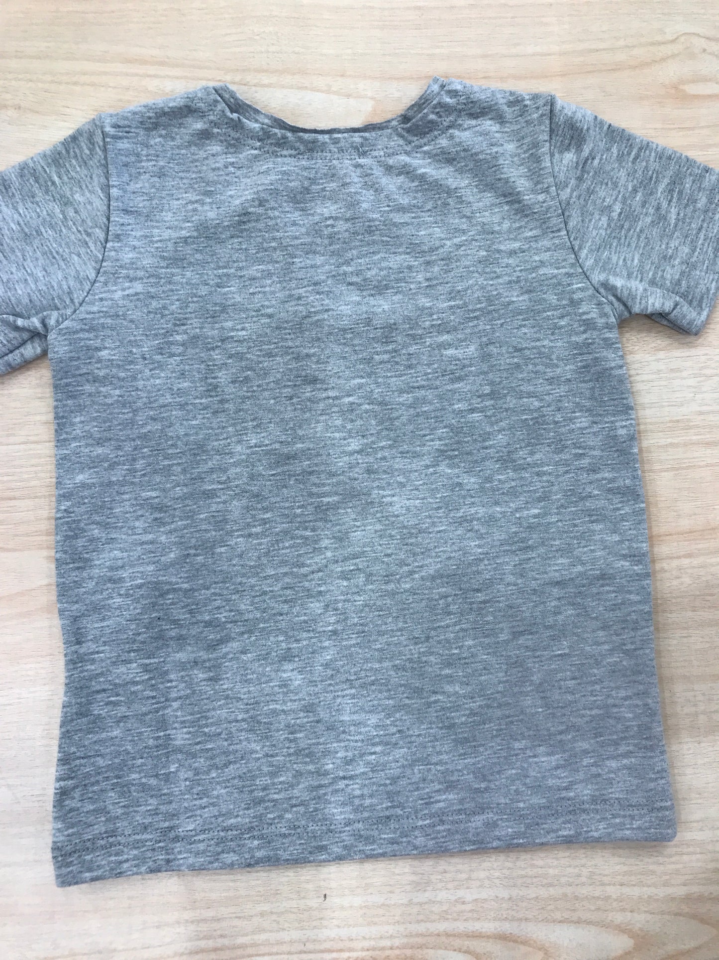 T-shirt Jo Milano in cotone mezza manica con moto colorate applicate sul davanti