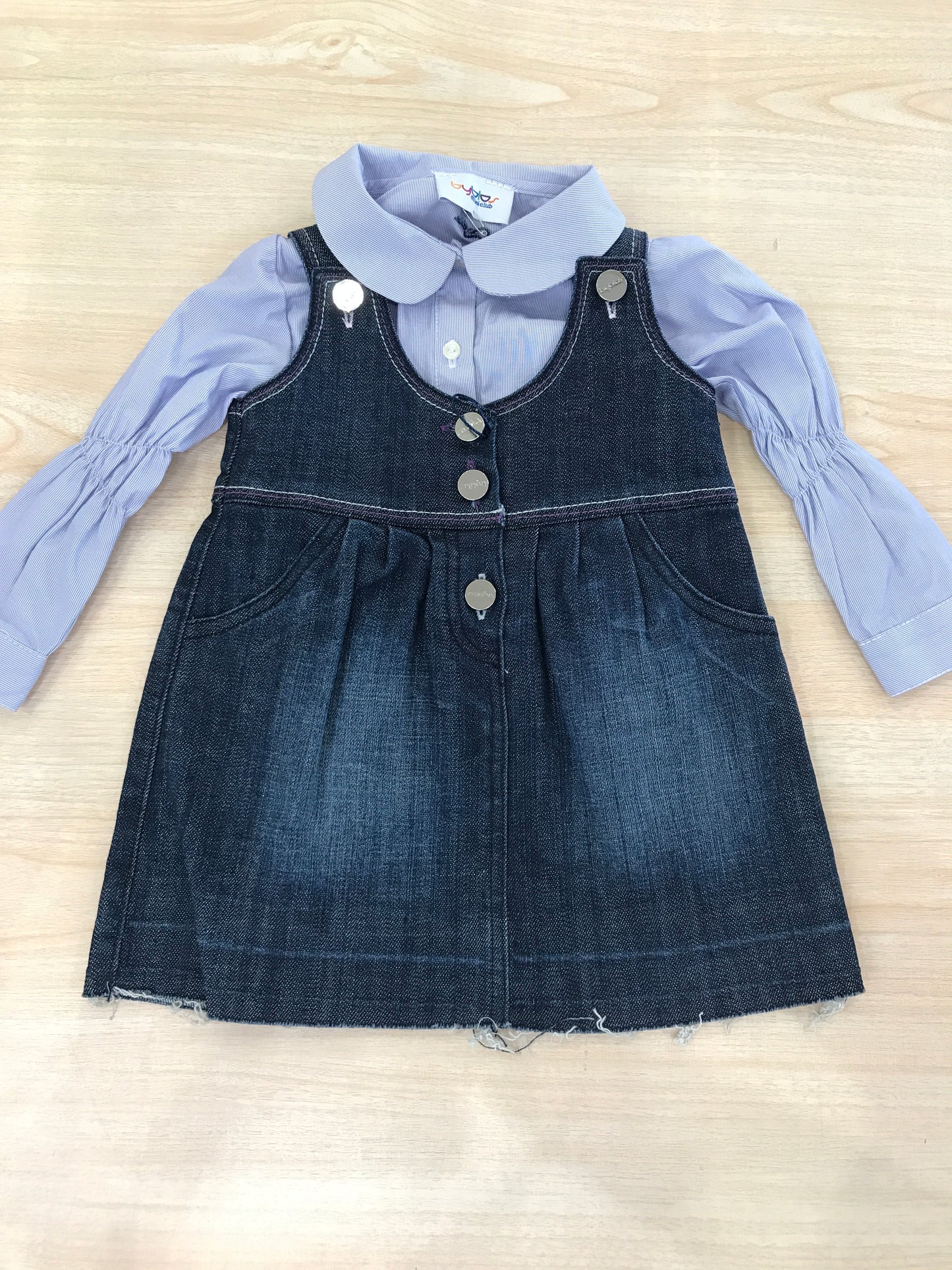 Abito Byblos in jeans con bretelle con tasche sul davanti