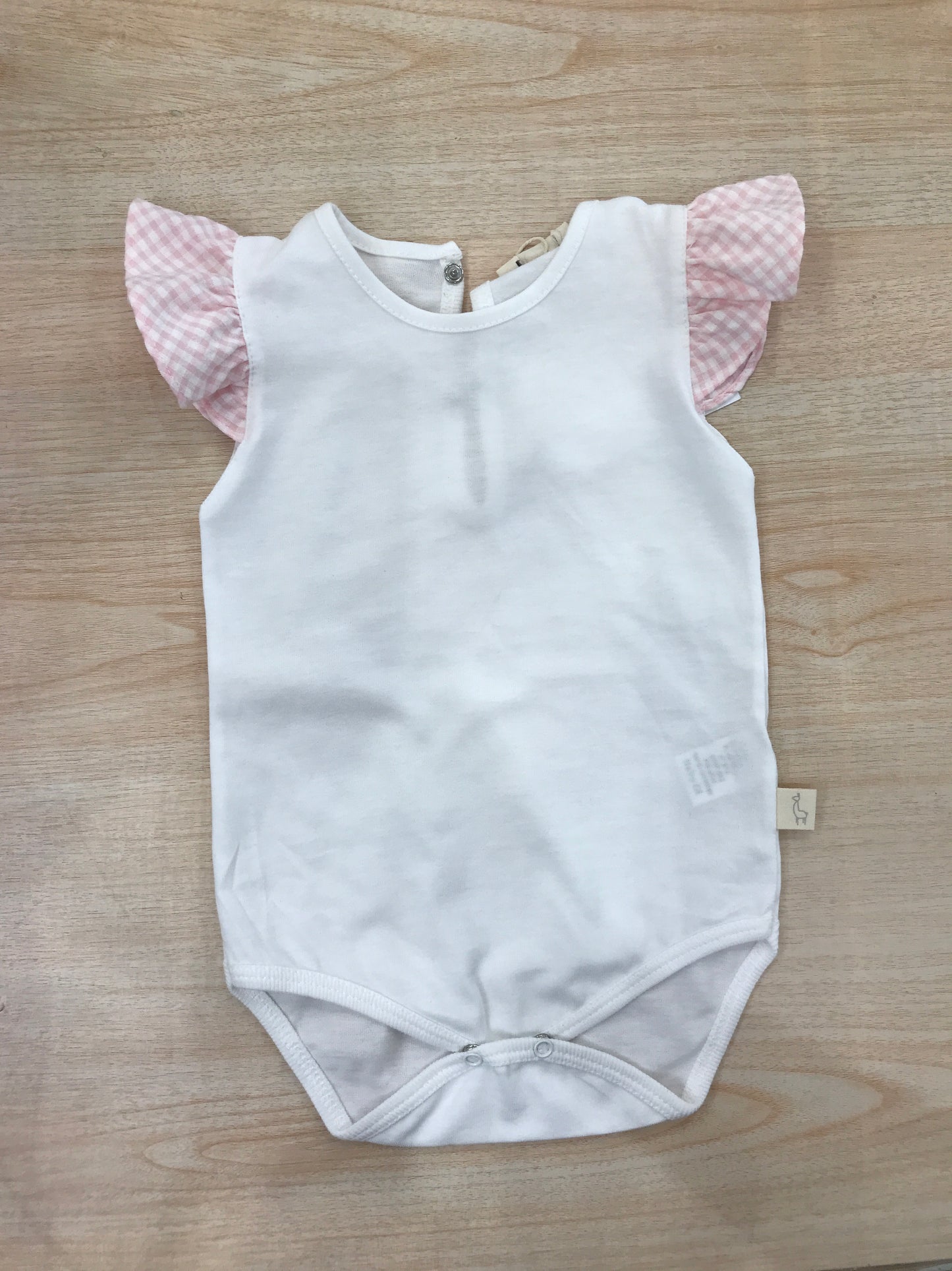 Body Baby Gi in cotone smanicato con rusche a quadretti rosa e bianchi
