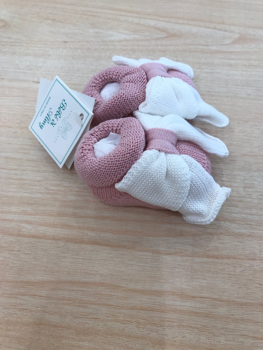Babbucce Bebè di Almy in filo rosa antico con fiocco bianco