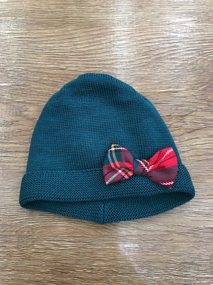 Cappello Baby Lord in lana verde con fiocco scozzese laterale
