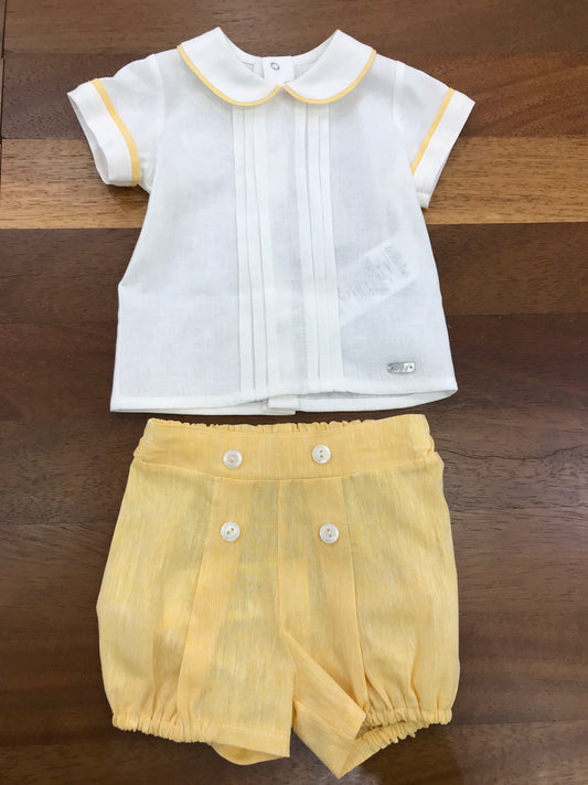 Completo Le Bebè in lino con pantalone corto giallo e camicia bianca con pieghe sul davanti e rifiniture in giallo