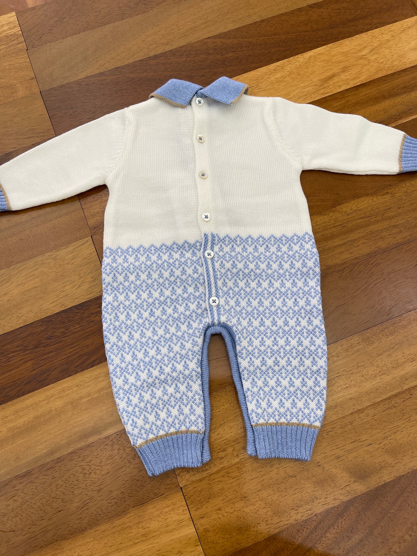 Tutina colori chiari