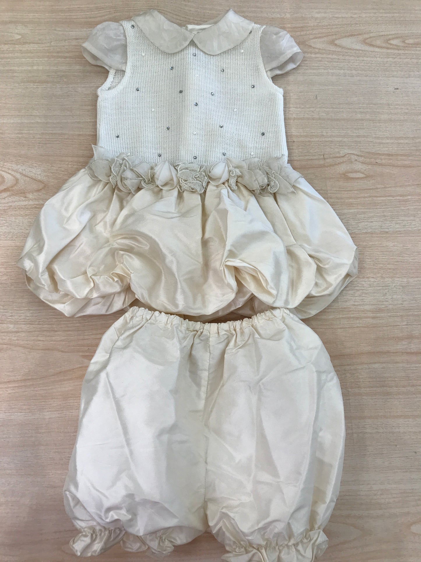 Abito Ladia con rusche fiori a sbuffo con culotte abbinata