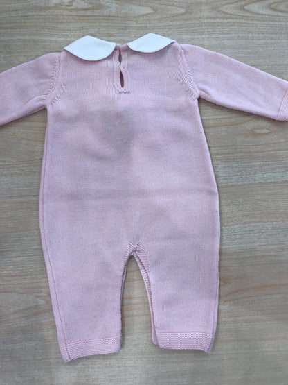 Tutina Baby Lord in lana rosa intera con passanastro e fiocco panna con roselline rosa ricamate a mano