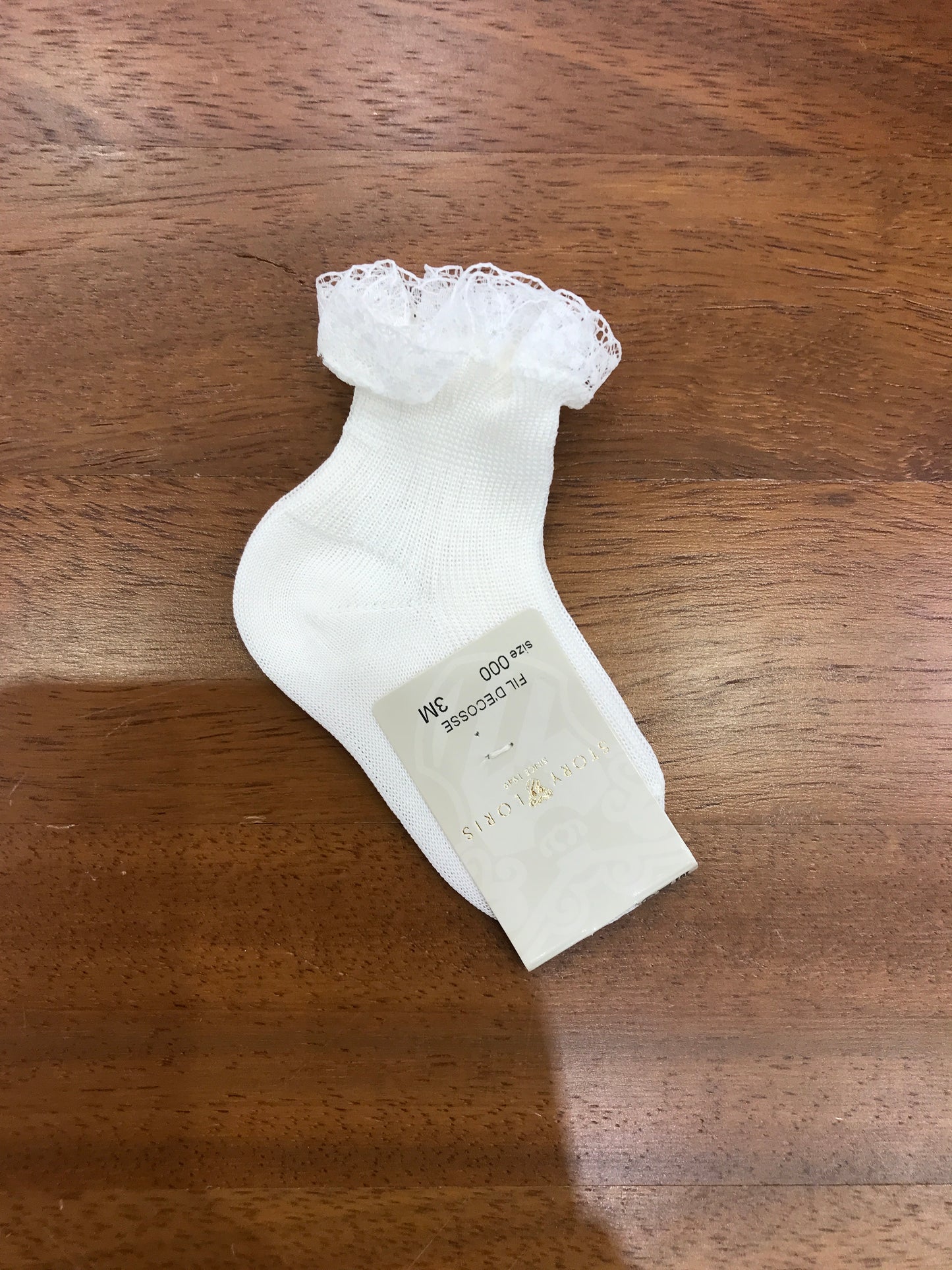 Calzino Story Loris in filo panna con rusche in pizzo applicata al bordo