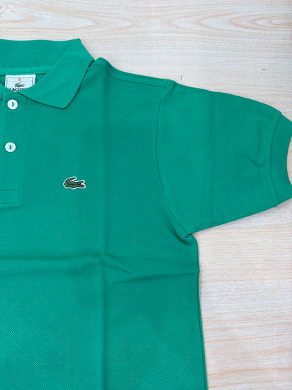 Polo Lacoste in cotone mezza manica con bottoncini e logo ricamato lateralmente unisex