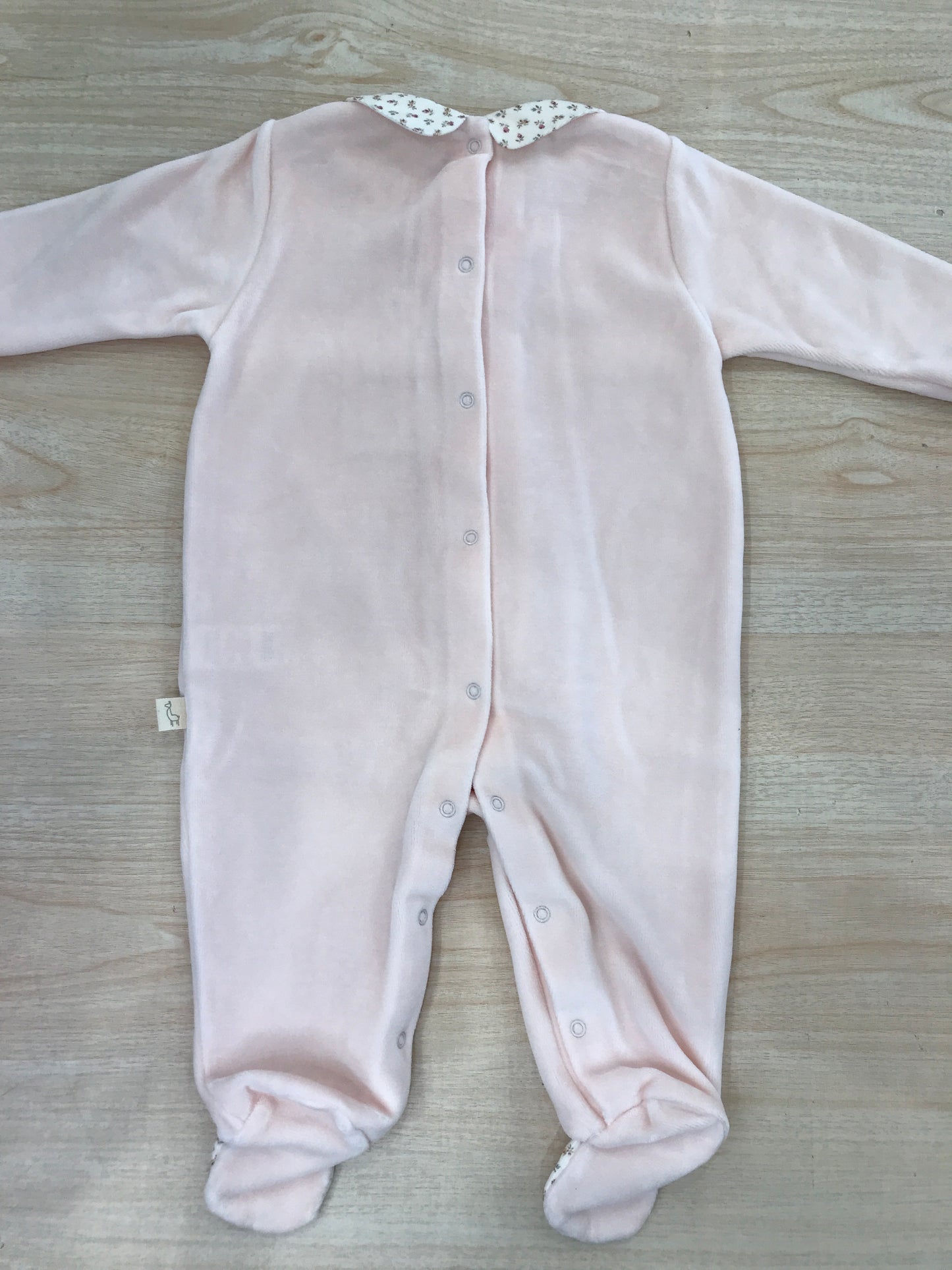 Tutina Baby Gi in ciniglia rosa antico intera con colletto e fiocchetto floreale anche sui piedini