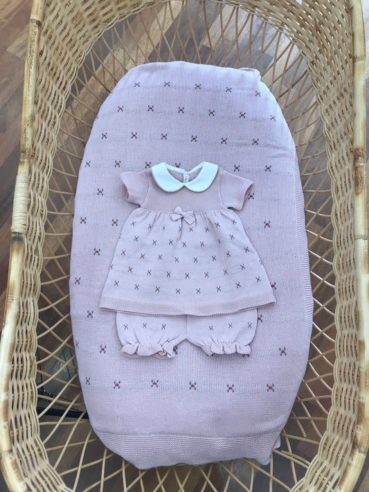 Coordinato nascita Baby Lord in filo rosa antico con fiorellini