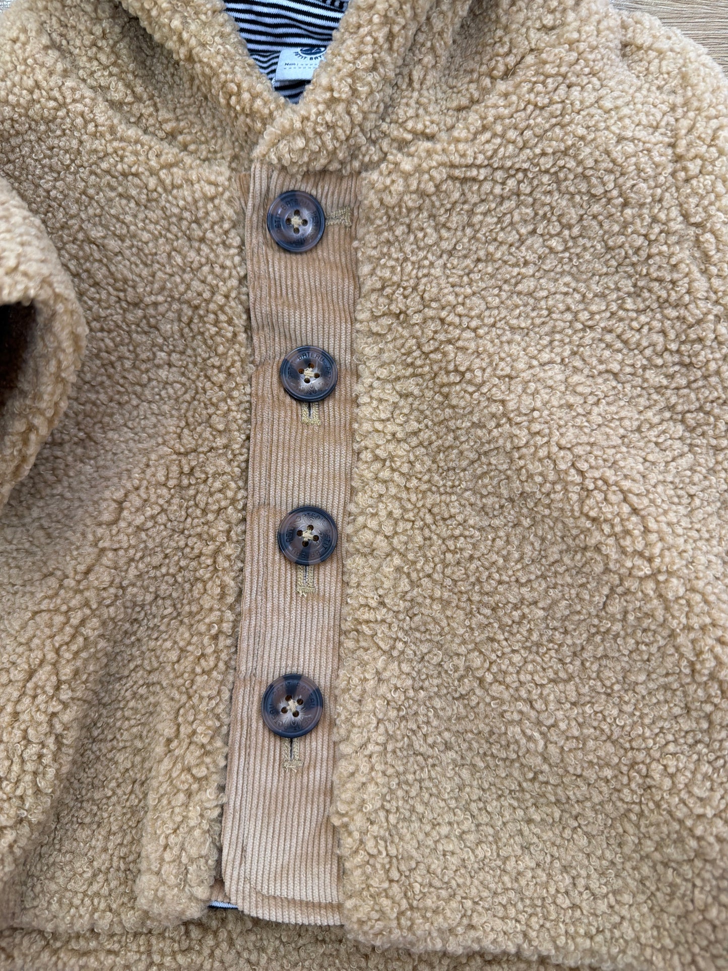 Cappotto Petit Bateau teddy peloso con bottoni e cappuccio con orecchie