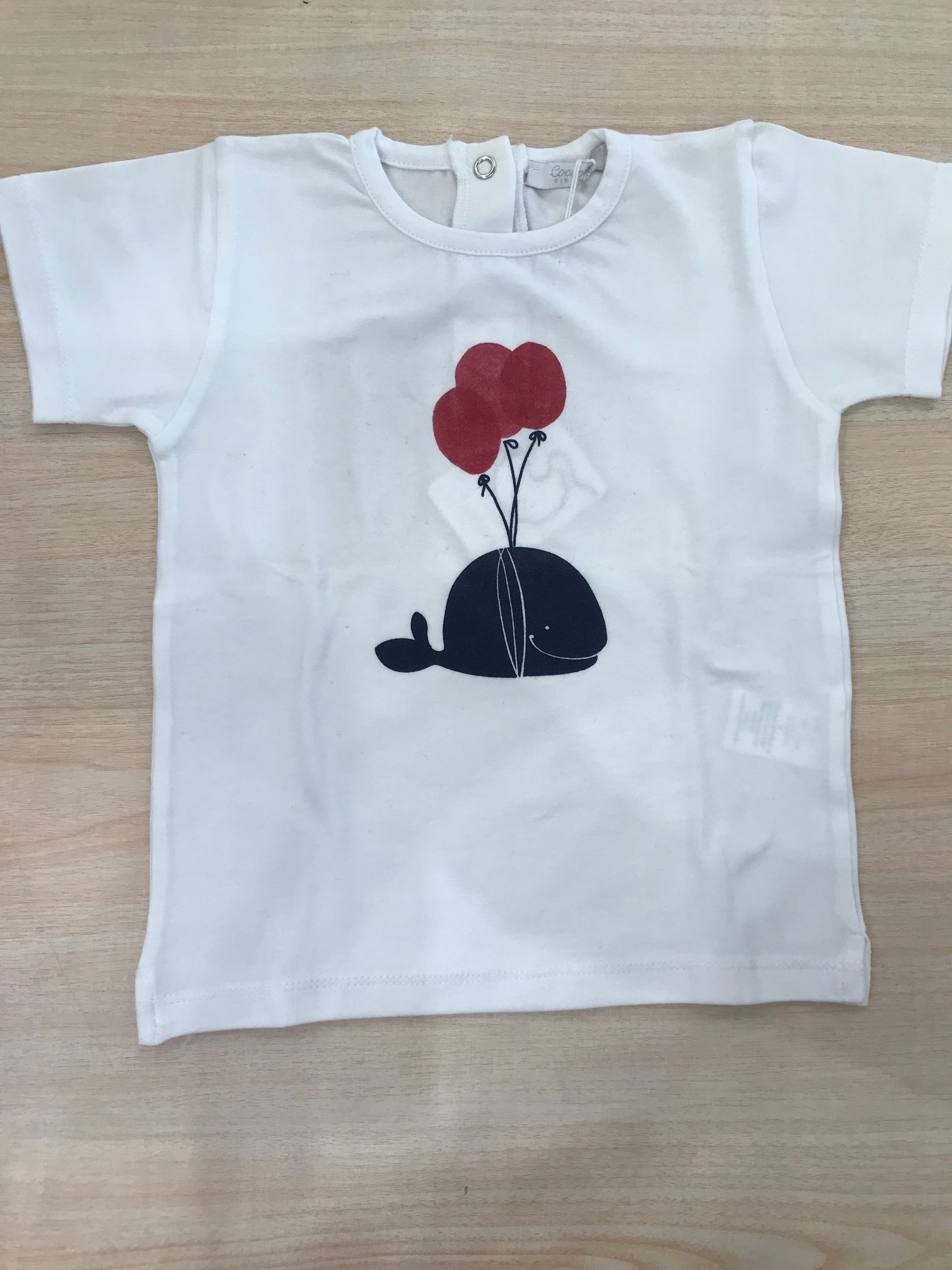 T-shirt Coccodè mezza manica con balena e palloncini applicati sul davanti