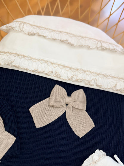 Coordinato Baby Lord a costa inglese in lana blu e tortora con fiocchi