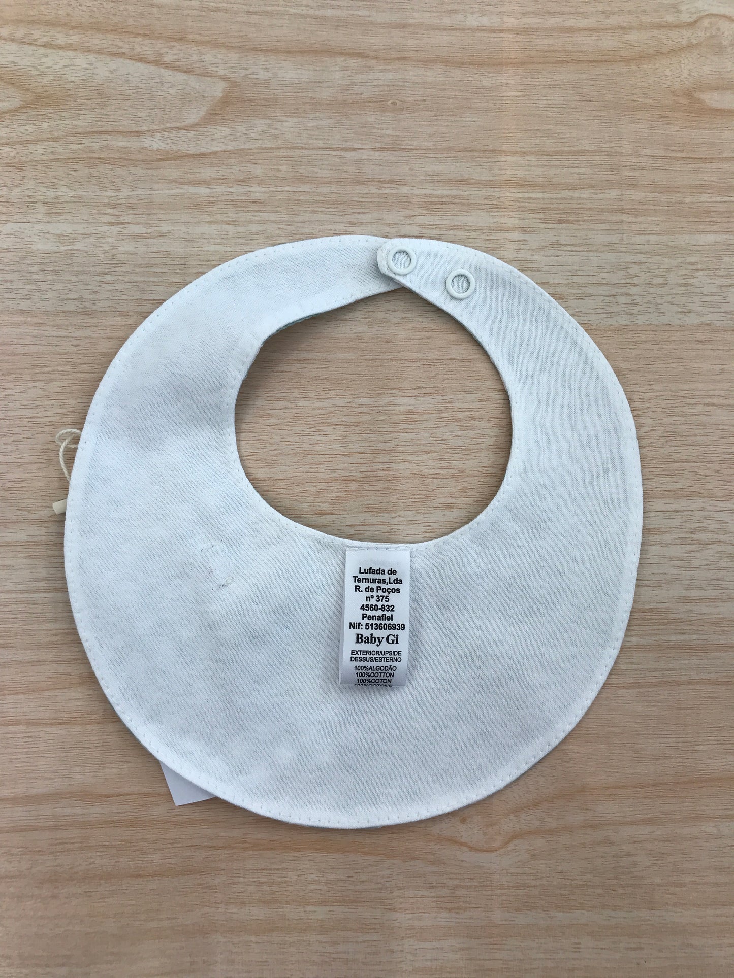 Bavaglino Baby gi in cotone dalla forma rotonda a quadretti bianchi e verdi con fiocchetto floreale