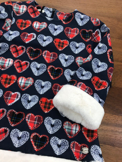 Abito Byblos con bordo e polsino manica in pelliccia bianco con piccolo cuoricini su tutt'esso