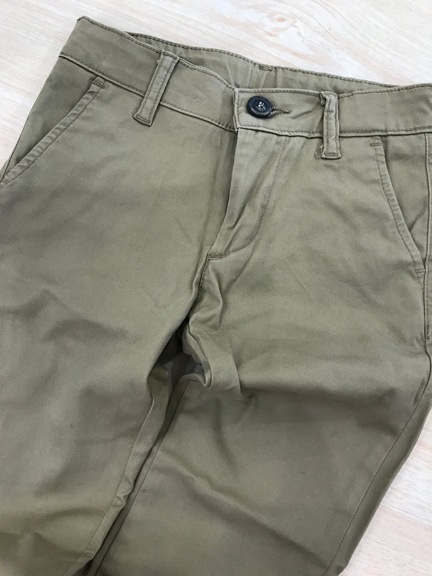 Pantalone Avirex in cotone lungo con bottoncino e tasche anche sul retro