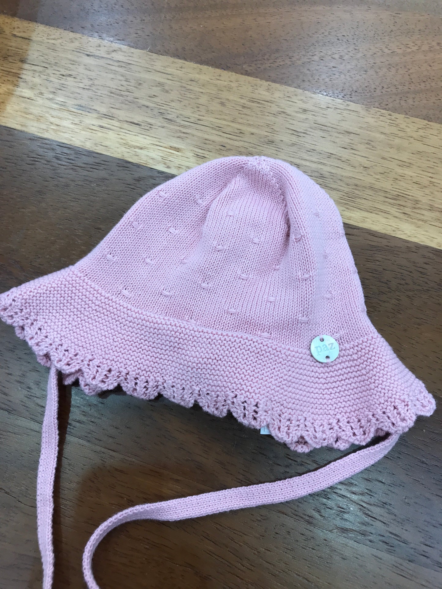 Cuffia Paz Rodriguez in filo bordo smerlato con laccetti sotto collo