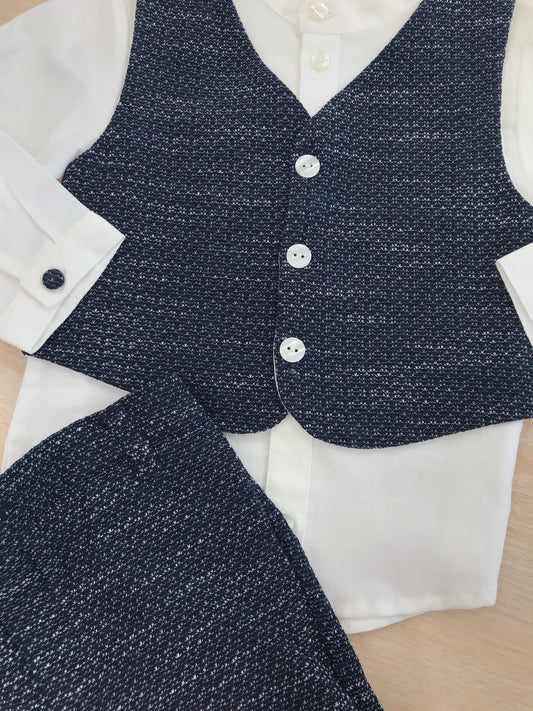 Completo Coccodè bermuda con gilet blu scuro con camicia manica lunga bianca