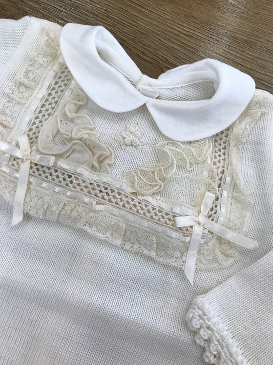 Tutina Ladia intera in filo panna con applicazione di valancienne