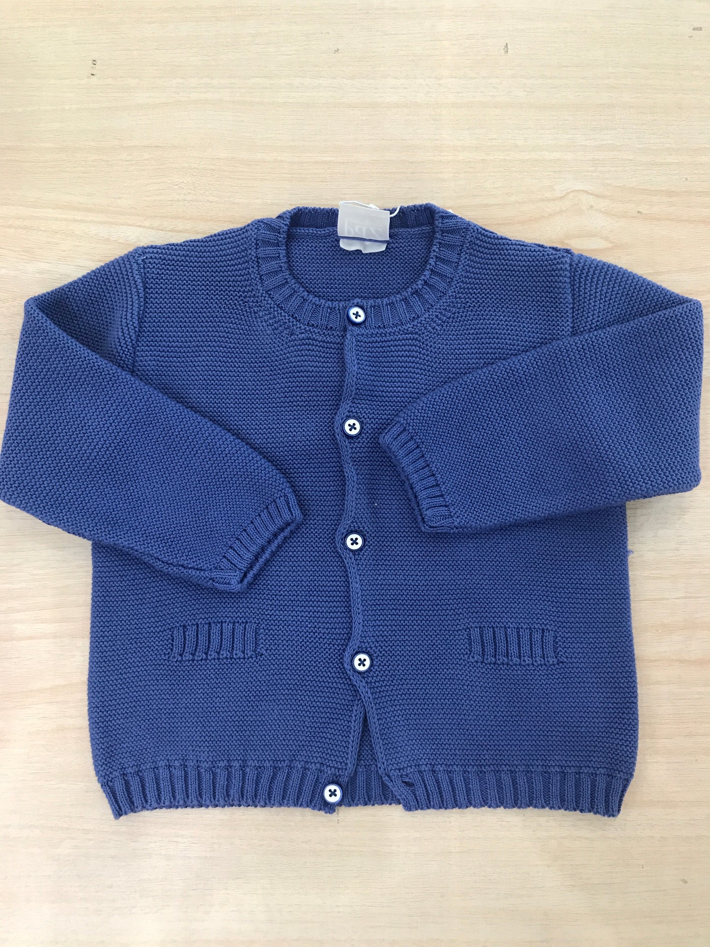 Cardigan Paz Rodriguez in filo bluette con tasche sul davanti e piccoli bottoncini