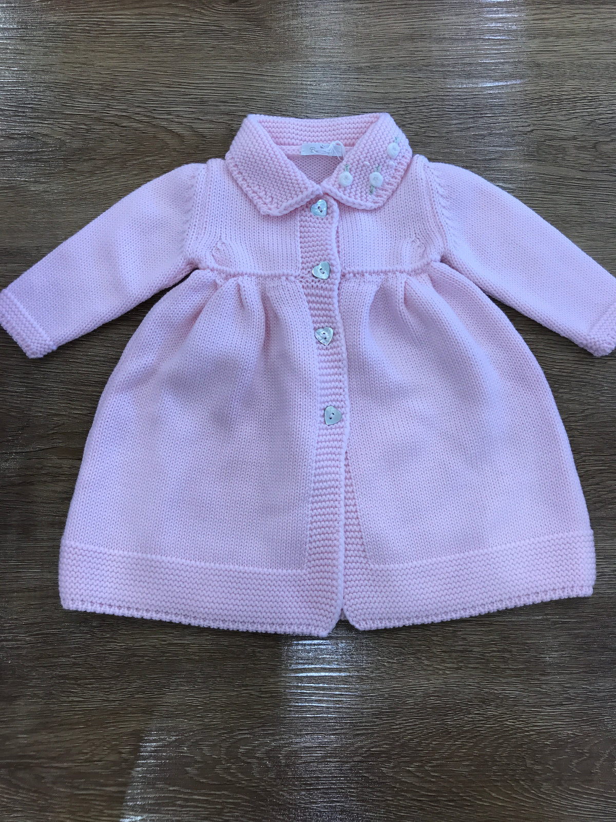 Cappotto Baby Lord in lana rosa con colletto con fiori ricamati