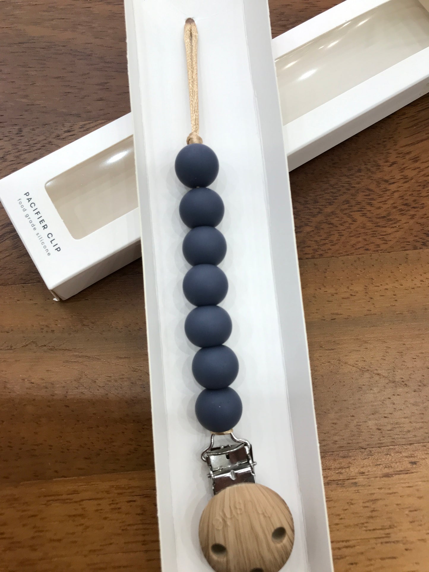 Catenina ciuccio mushie