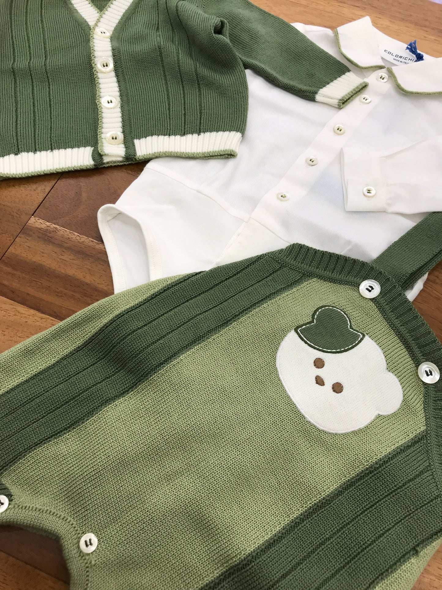 Tutina colori chiari