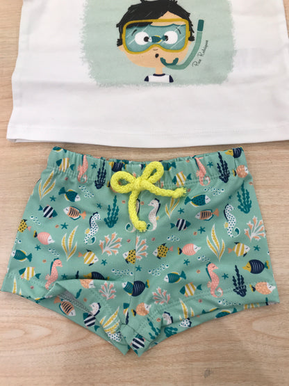 Completo Paz Rodriguez due pezzi t-shirt mezza manica con disegno colorato sul davanti con costume verde con disegni e laccio in giallo
