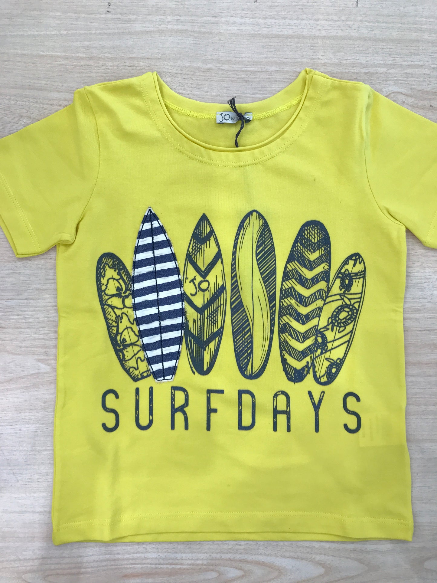 T-shirt Jo Milano in cotone mezza manica gialla con disegni sul davanti