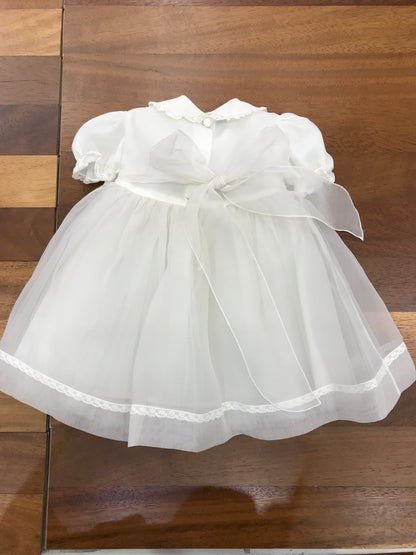 Abitino Piccola Giuggiola in organza in seta gonna ampia ricamata manica corta a sbuffo lavorazione di punto smock sul corpetto