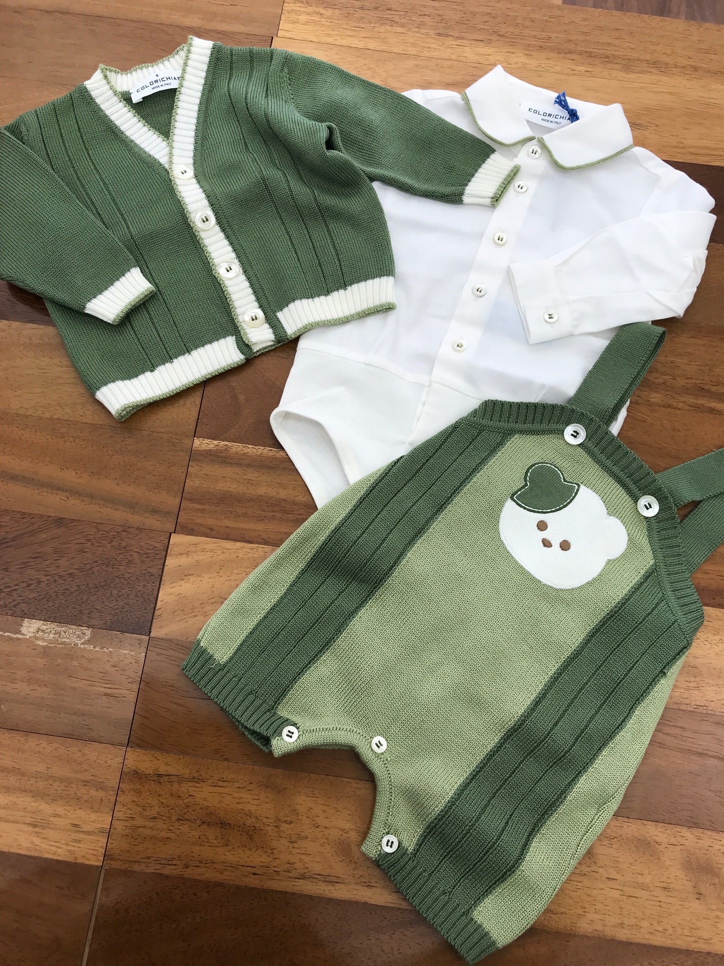 Tutina colori chiari