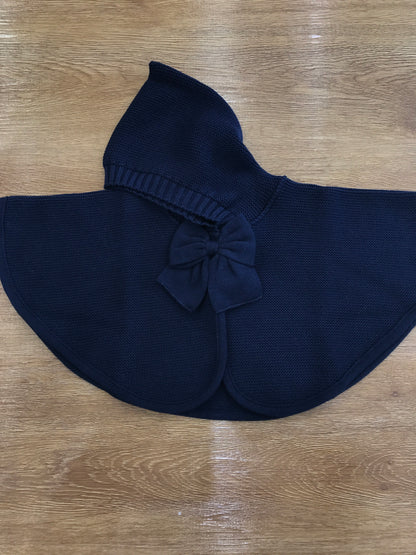 Mantella Baby Lord in lana blu scuro con cappuccio e fiocchetto sul davanti