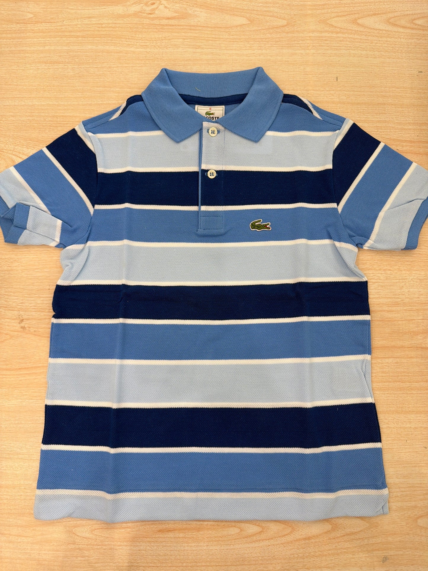 Polo Lacoste in cotone mezza manica con bottoncini e logo ricamato lateralmente unisex