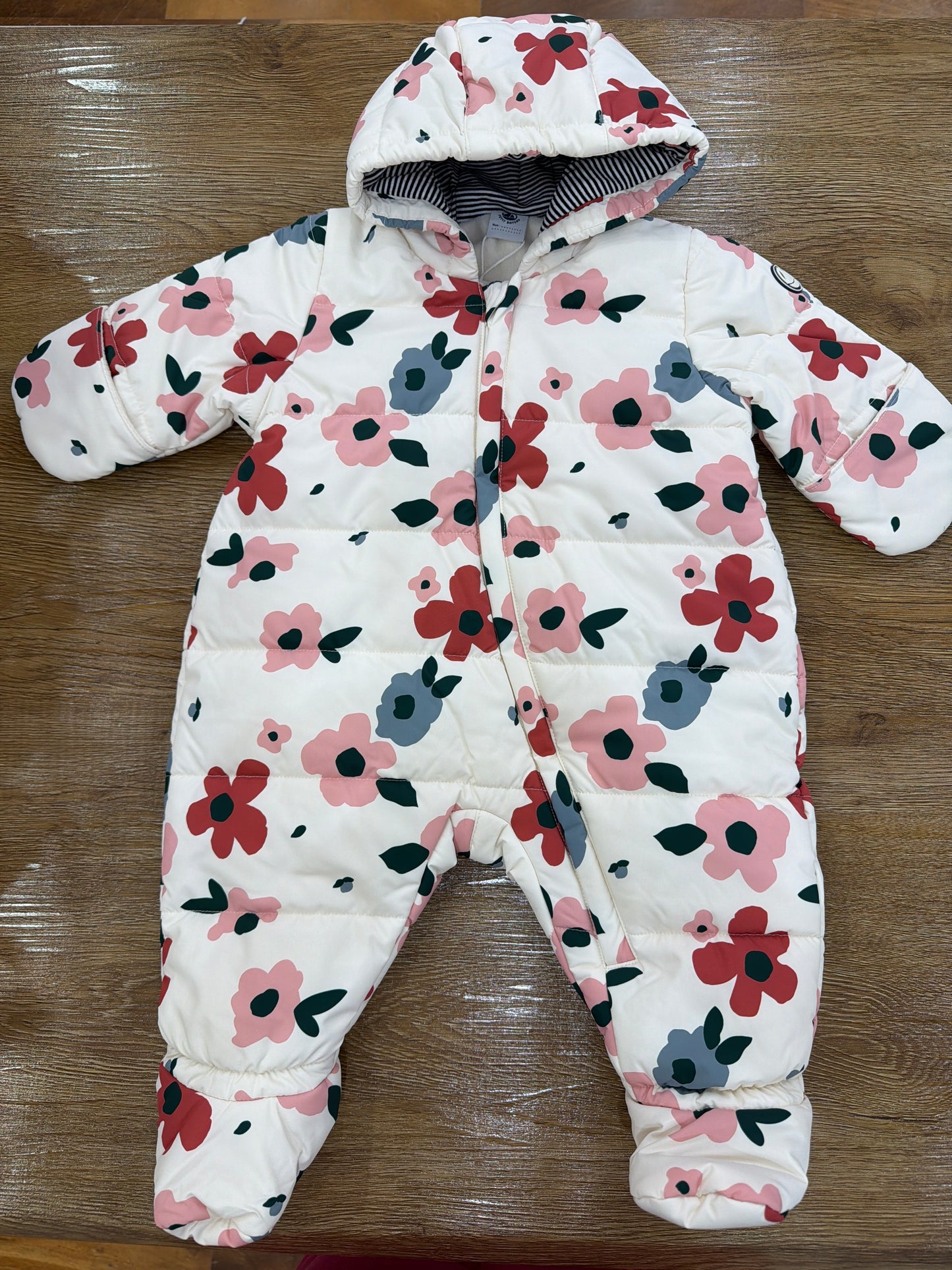 Eskimo Petit Bateau intero impermeabile imbottino con chiusura trasversale con cappuccio e decorato da fiorellini