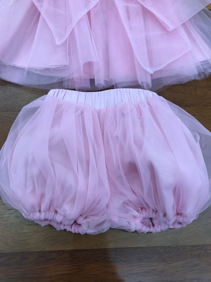 Completo a'lapage in tulle blusa con manica a sbuffo con fiocco grande in tulle con culotte abbinata