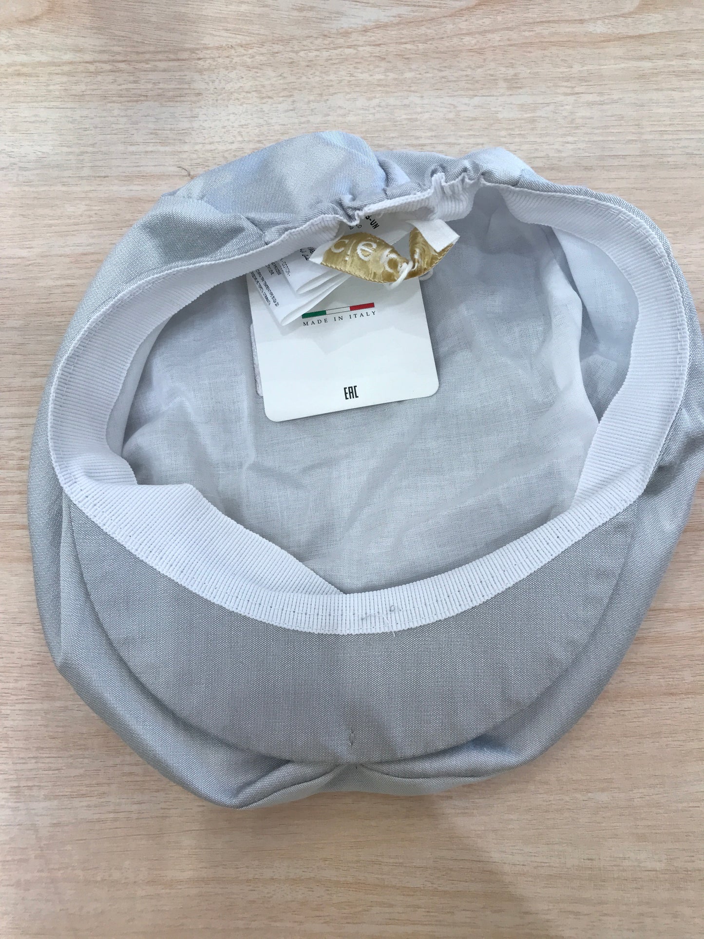 Coppola Cielo Blu in cotone grigio con visiera rigida