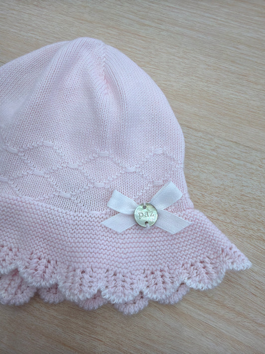 Cappello Paz Rodriguez in filo con smerlo al bordo con lavorazione
